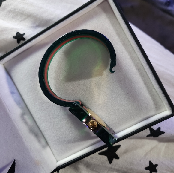 GUCCI watch - Picture 4 of 5